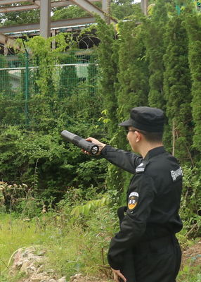 Εύκολος Jammer σημάτων ΠΣΤ λειτουργίας φακός με τον ισχυρό φωτισμό 10000LM